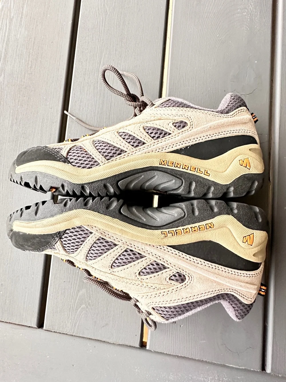 Merrell Mesa Ventilator Ecru HIking Shoes Beige w/ Gray Accents US Womens SZ 8.5